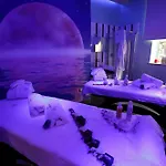 公寓式酒店 名利场spa酒店