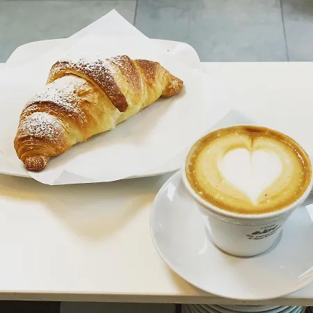 Vanity 4* Balestrate