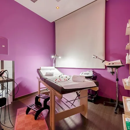 Vanity Apartahotel 2*